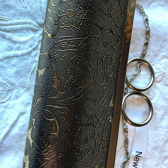 New Gold Purse with Gold Stamping - Picture 3 of 11